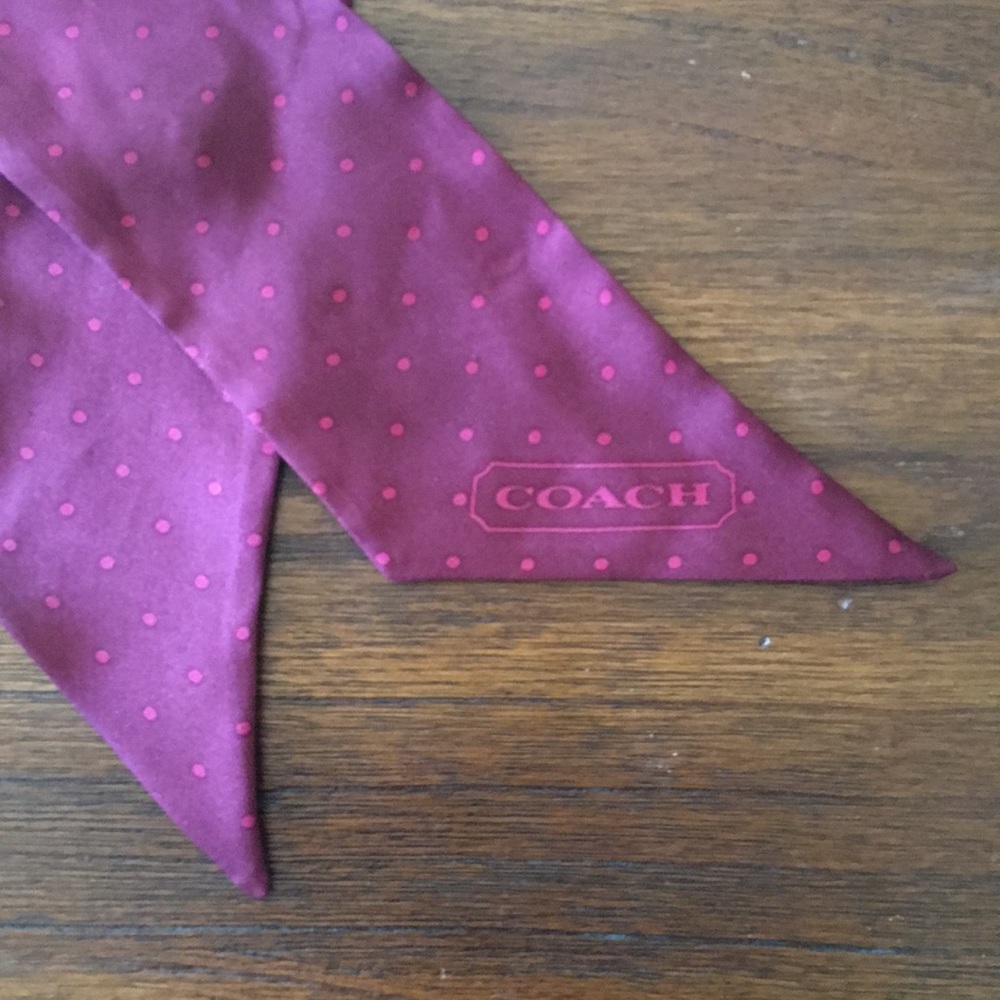 Cosch scarf. - Picture 3 of 4